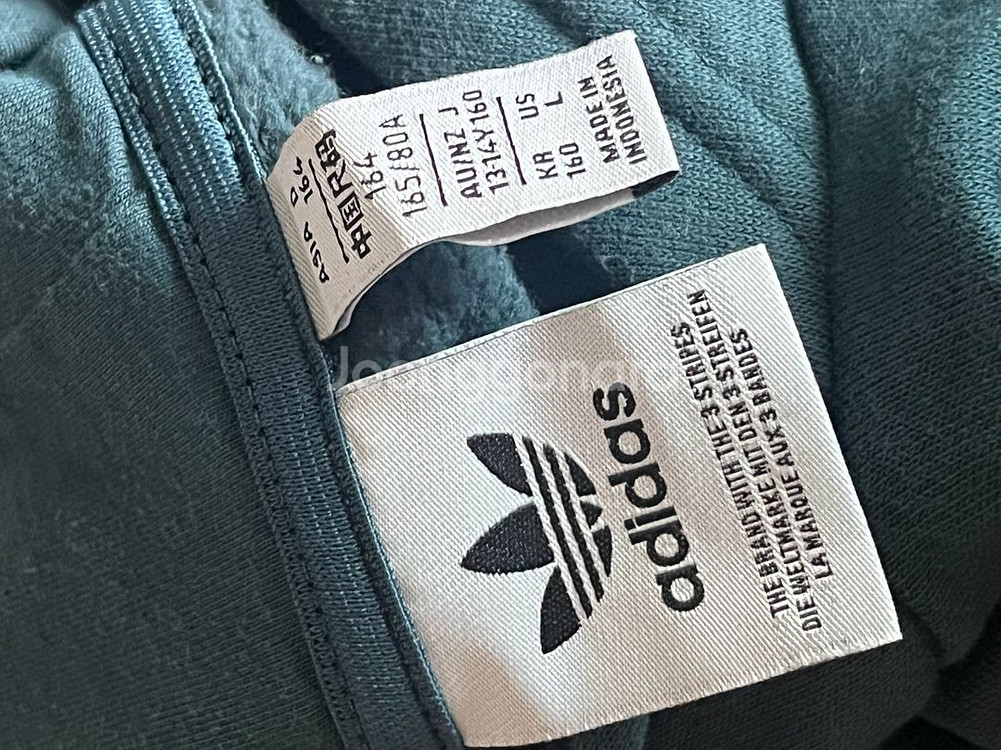 아디다스 레귤러핏 기모 후드티(IJ9717)--2