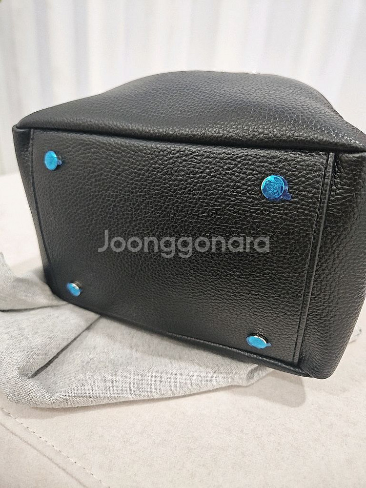 비비안웨스트우드 힐러리버킷백--5