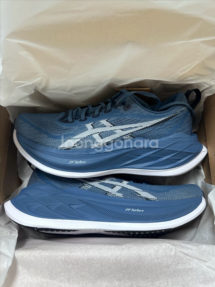 아식스 슈퍼블라스트 2 윈터 씨 화이트 새제품 270--0