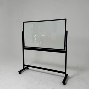 투명 글라스 보드