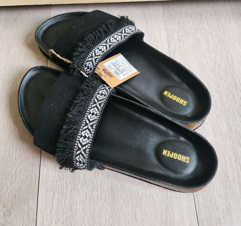 새거SHOOPEN(슈펜) 검정색 슬리퍼입니다사이즈 23--3