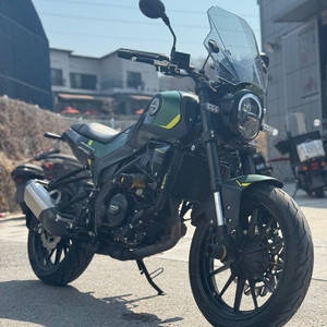 베넬리 레온치노250 22년식 4천km 준튜닝 판매