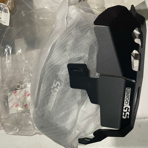 bmw r1200용 엔진커버 새거