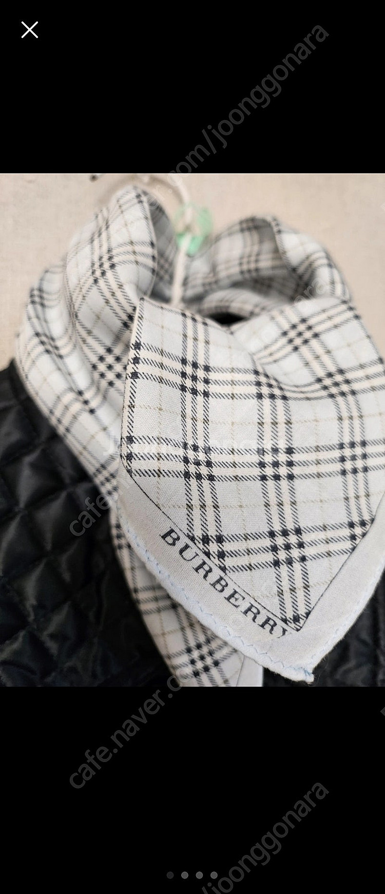 정품. burberry 쁘띠 스카프. 미사용.--0