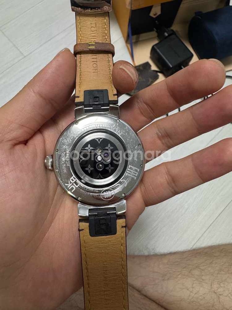 루이비통 땅부르 호라이즌 라이트업 스마트워치--2