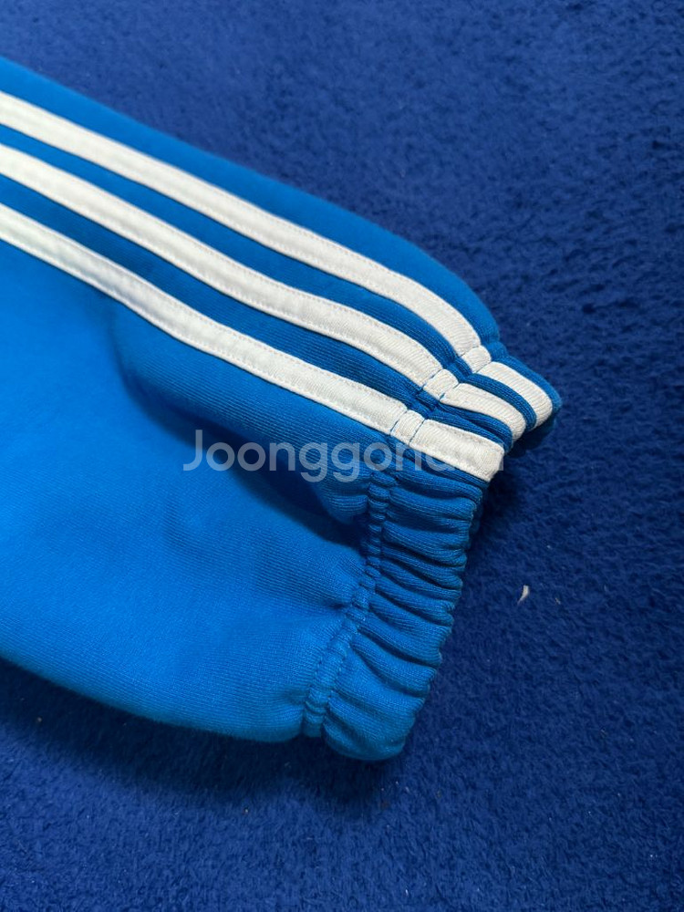 발렌시아가 아디다스 반집업 맨투맨--3