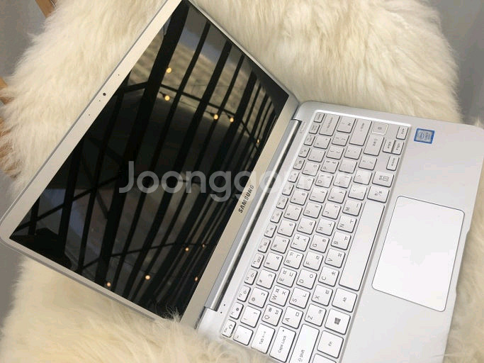삼성 고성능 슬림형 메탈 실버 고급 노트북 판매--0