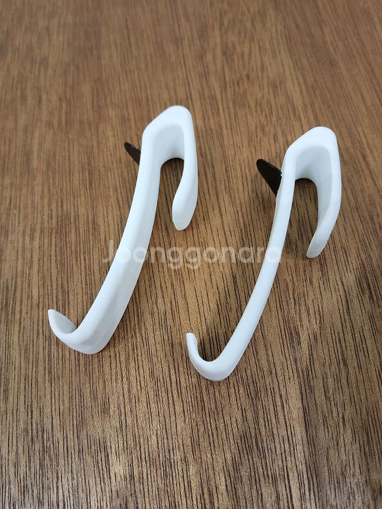 테슬라 차량용 옷걸이 화이트 후크 (정품/새것)판매!--1