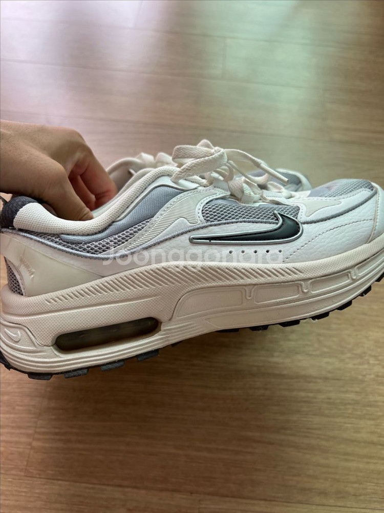 나이키 에어맥스 블리스 235사이즈--1