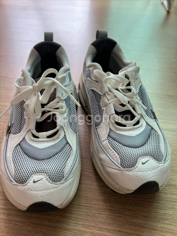 나이키 에어맥스 블리스 235사이즈--0