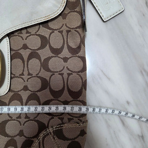 코치 시그니쳐 패브릭 크로스백