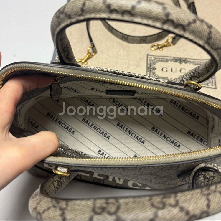 구찌 발렌시아가 해커프로젝트 핸드백--1