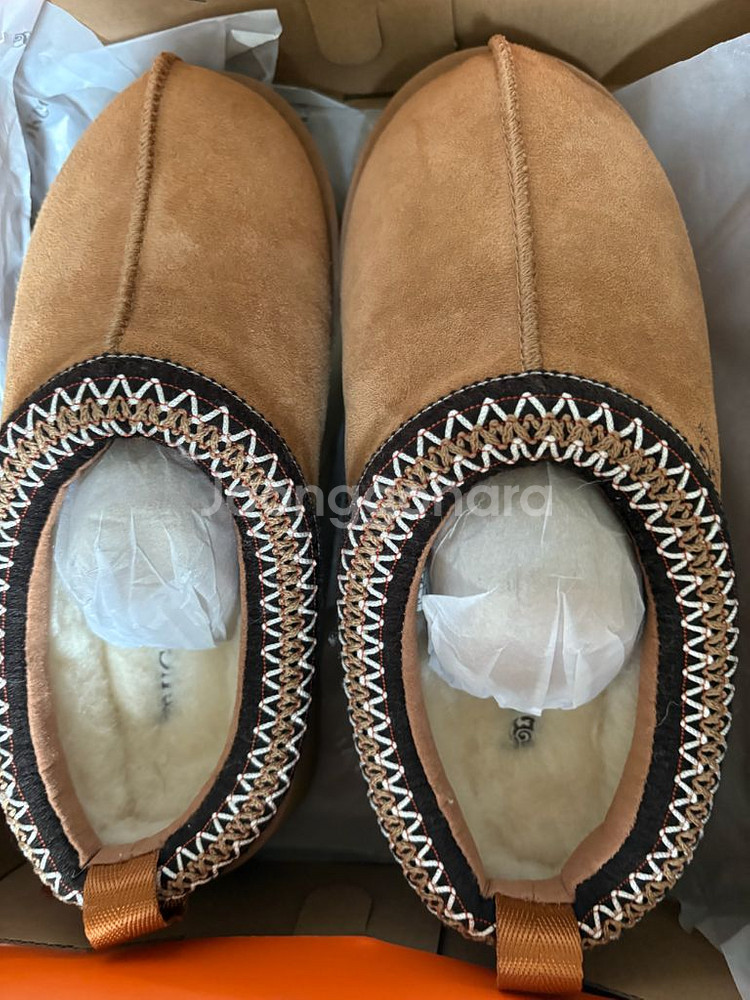 UGG 타스만 슬리퍼 정품 (새상품)--2