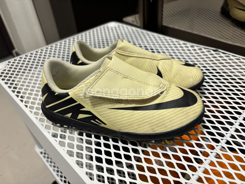 어린이 축구화 샌들 나이키 험멜 뉴발란스 180 190--1