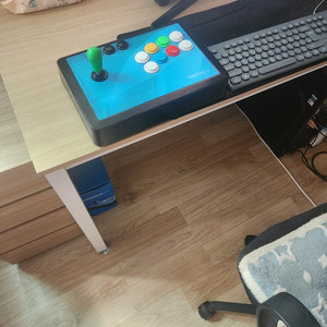 메이크스틱 엑박호환용 조이스틱 판매합니다 이미지