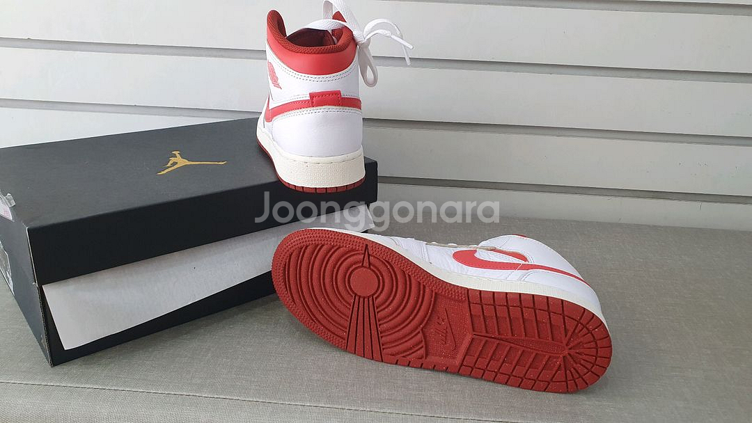 나이키 조던1 미드 듄레드 240,245 새상품--3