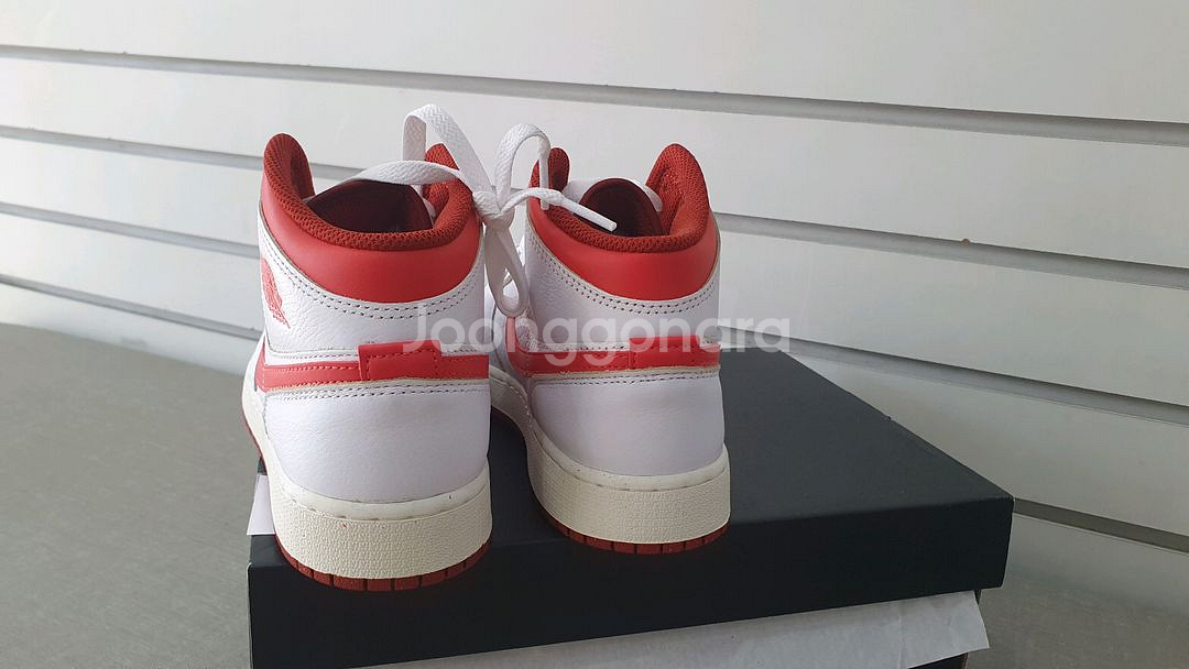 나이키 조던1 미드 듄레드 240,245 새상품--2