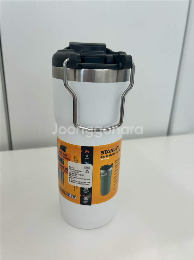 새상품 스탠리 클래식 원핸드 머그 473ml 화이트--5