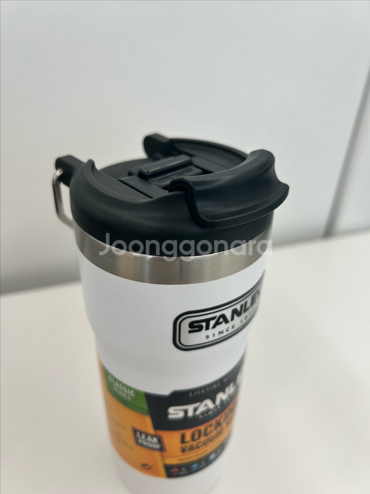 새상품 스탠리 클래식 원핸드 머그 473ml 화이트--7