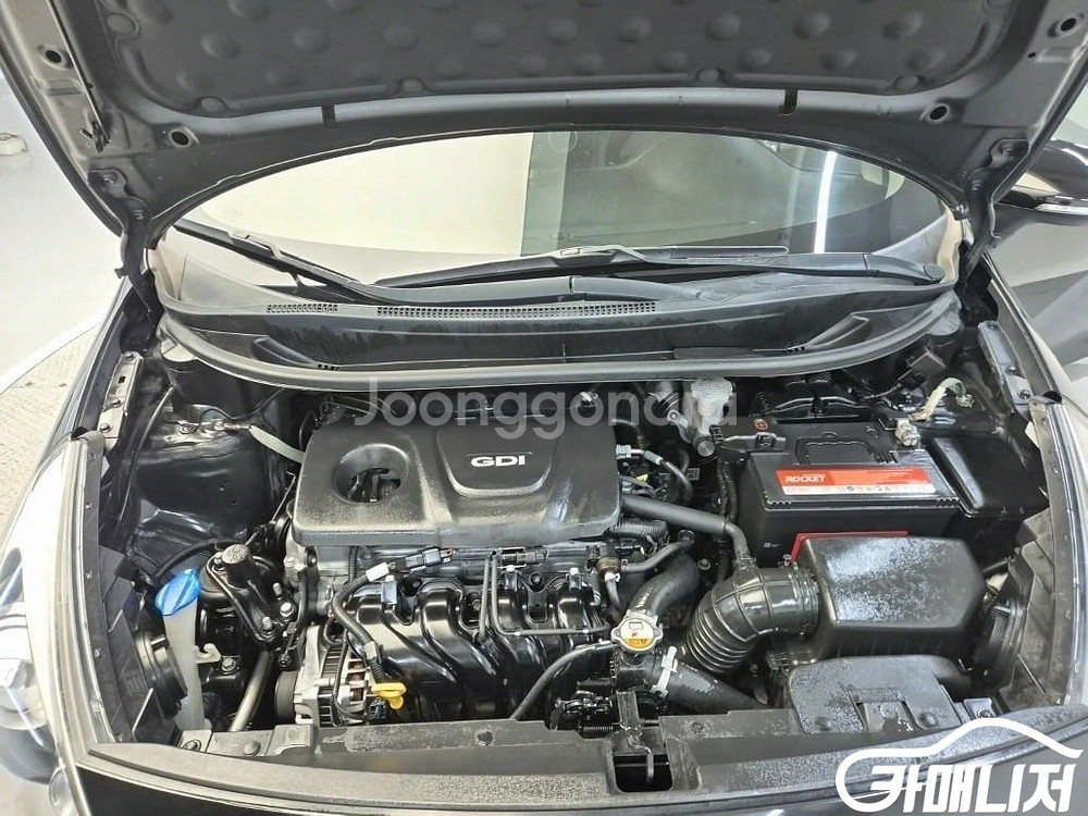 [기아]더 뉴 프라이드 5DR 1.6 GDI 프레스티지--4