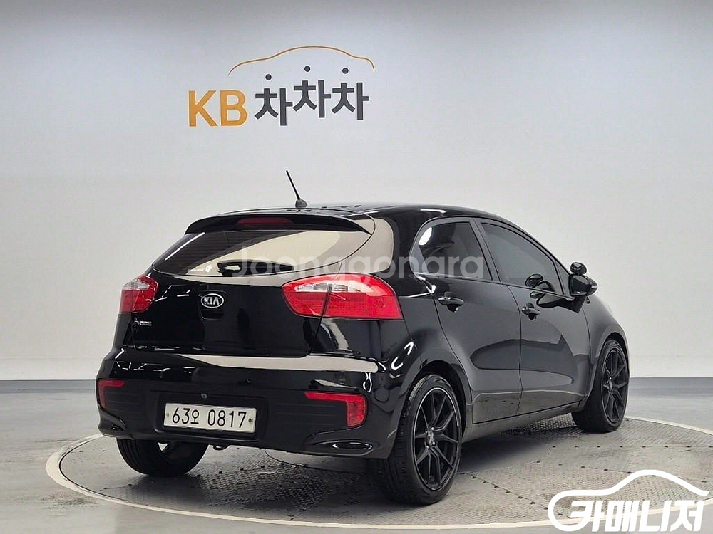 [기아]더 뉴 프라이드 5DR 1.6 GDI 프레스티지--2