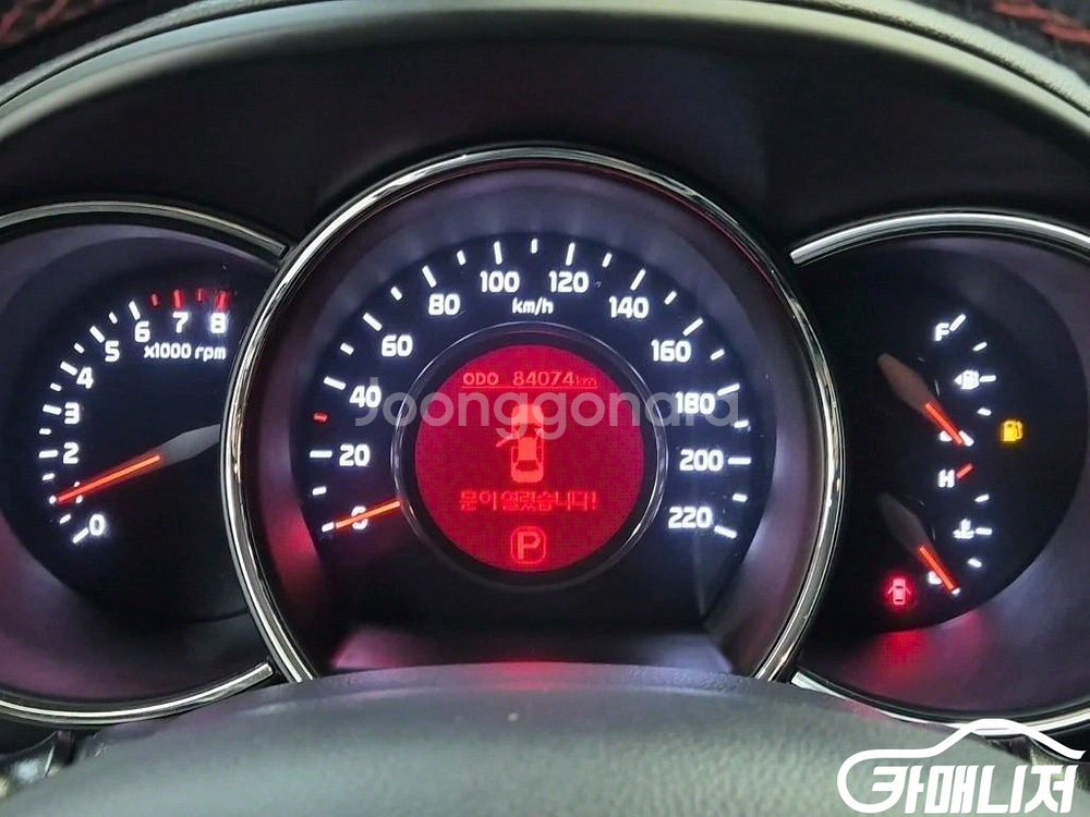 [기아]더 뉴 프라이드 5DR 1.6 GDI 프레스티지--5