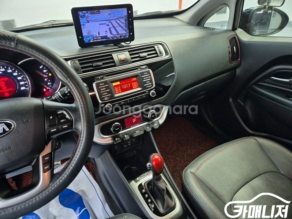 [기아]더 뉴 프라이드 5DR 1.6 GDI 프레스티지--9