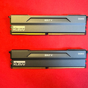 Klevv Bolt V 6800 cl34 32g