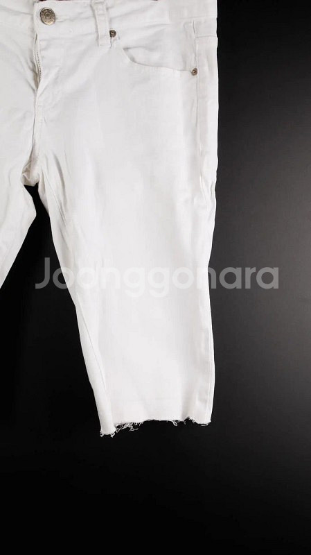 게스 흰색 반바지--9