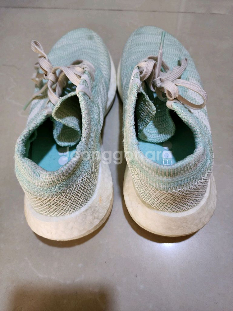아디다스 퓨어부스트 런닝화 240--1