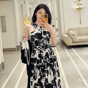 레티첼라 홀터넥원피스