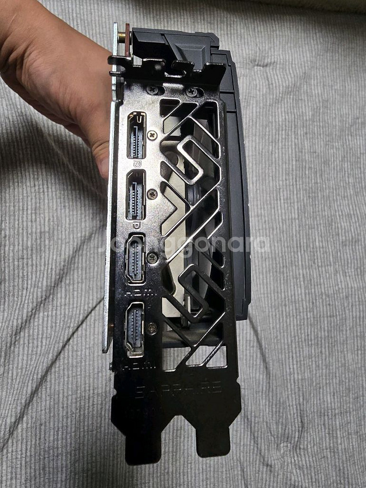 고장난 5700xt 니트로--3