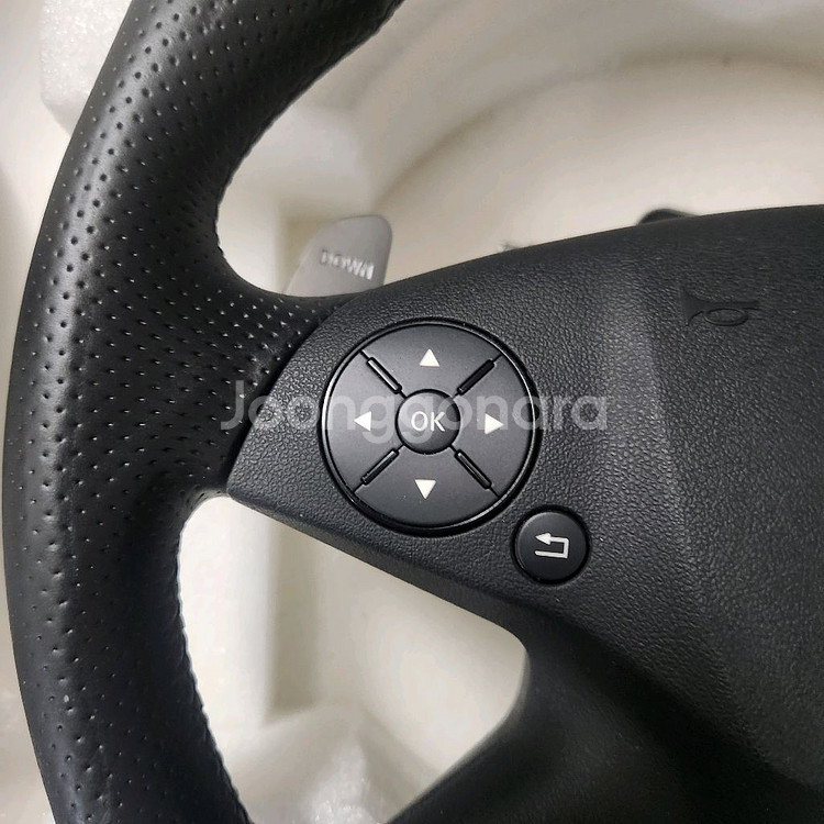 벤츠 w212 e63amg 전기형 핸들 세트--1