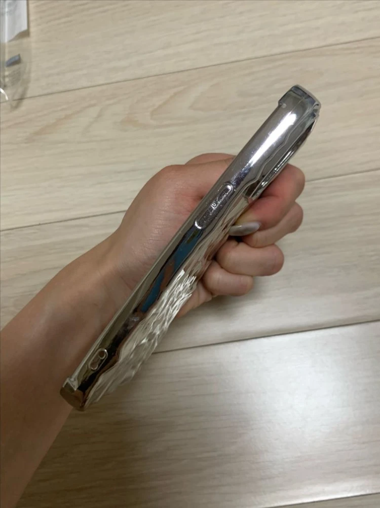 아이폰13pro 실버 케이스 이미지