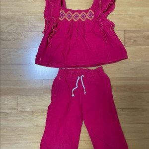 폴로 랄프로렌 여아 상하의 세트 판매합니다.