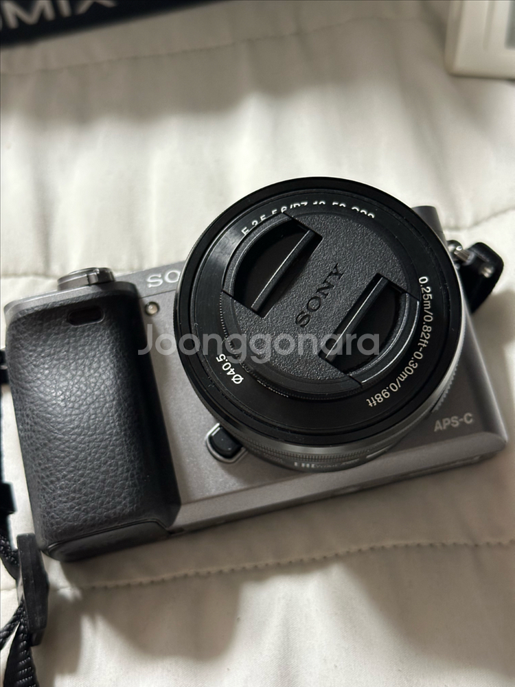 소니 A6000 카메라 번들킷 그레이컬러 컷수 1593--0