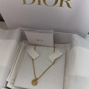 새상품Dior Petit CD 디올 목걸이