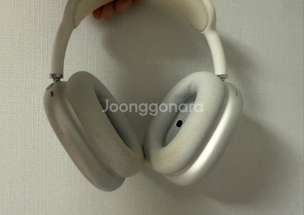 기스있고 페어링잘되는 에어팟맥스20만원에팔아요!--6