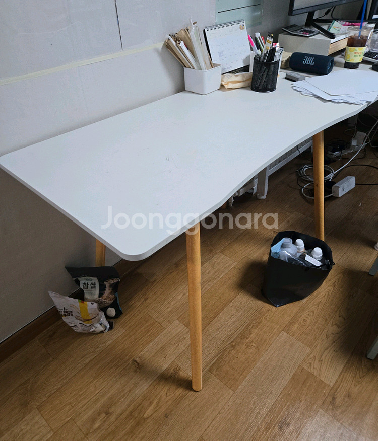 사무용 책상 가로 120cm 세로 60cm 3개--0