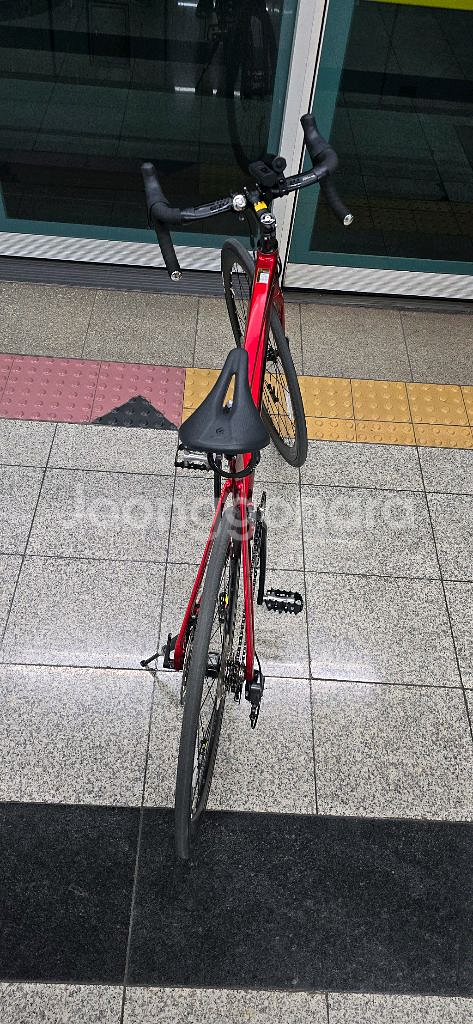 엘파마 디스크 로드 자전거 팝니다--3