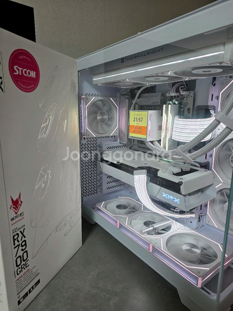 라데온 XFX 7900GRE 화이트 마그네틱 에어버전--0