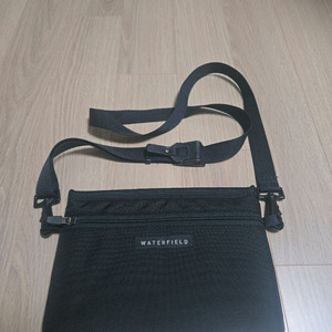 Waterfield 8인치 태블릿 파우치 겸 숄더 가방