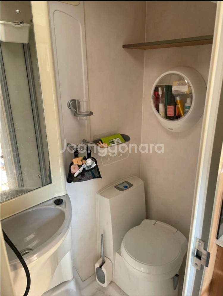 유럽 SWIFT Charisma 220 캠핑 카라반--4