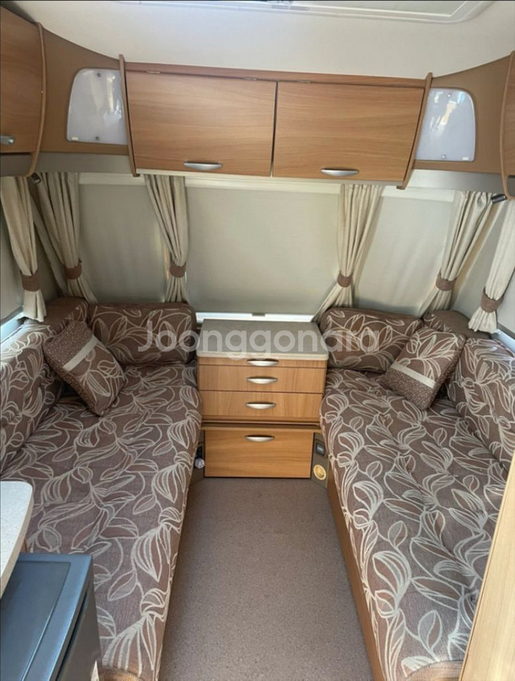 유럽 SWIFT Charisma 220 캠핑 카라반--3