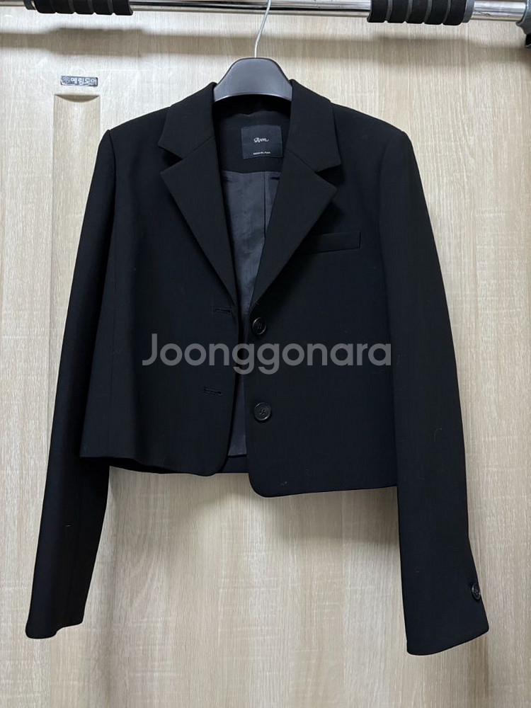 로엠 크롭 자켓 블랙 S--0