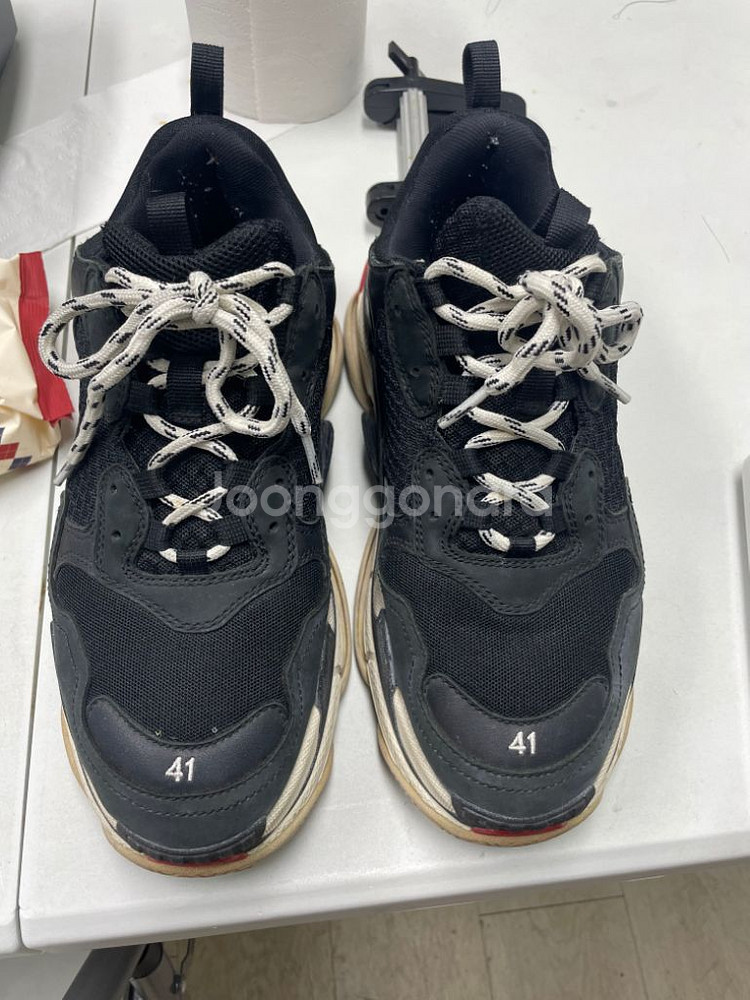 발렌 트리플s 260-265 / 42size교환도 가능--0