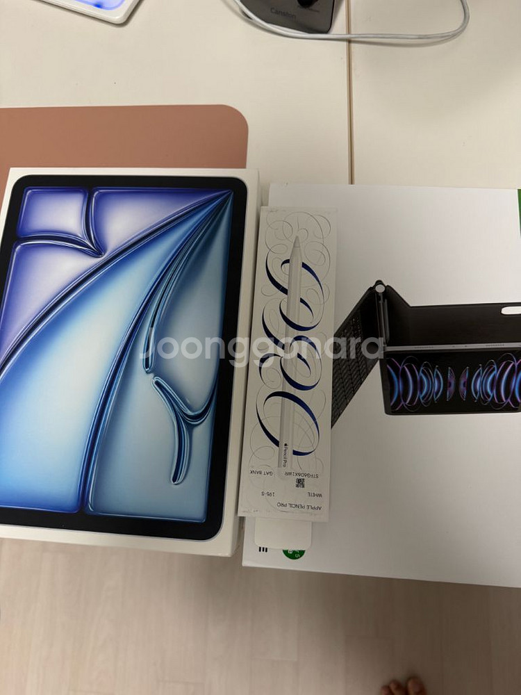 아이패드 에어 m2 wifi 128g + 애케플--0