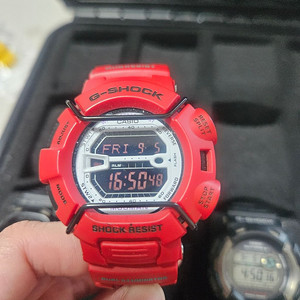 G-Shock Mudman 빨간색 시계
