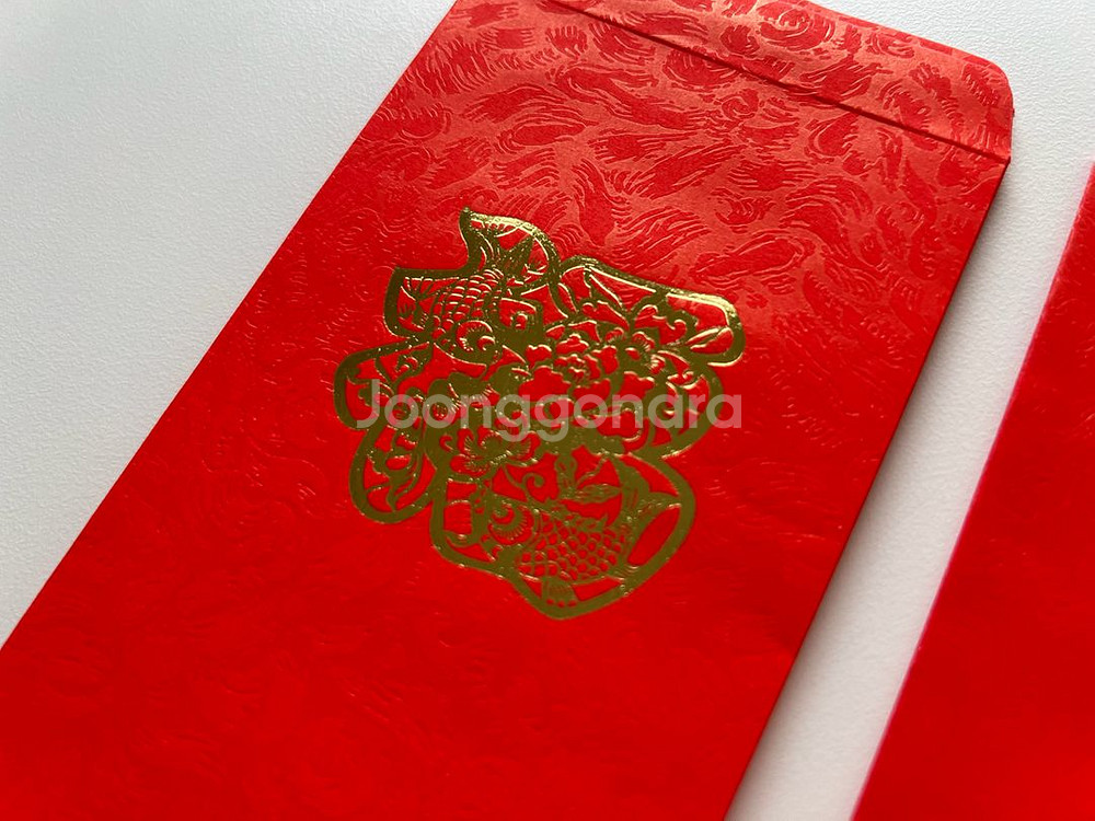 East West Bank 은행에서 발간한 빨간 돈봉투--1