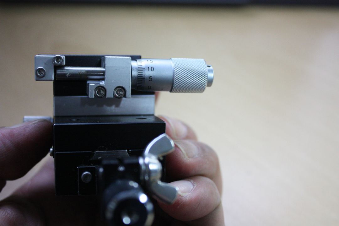 MMT 2축 정밀 스테이지 M1-437-L1 40mm--3